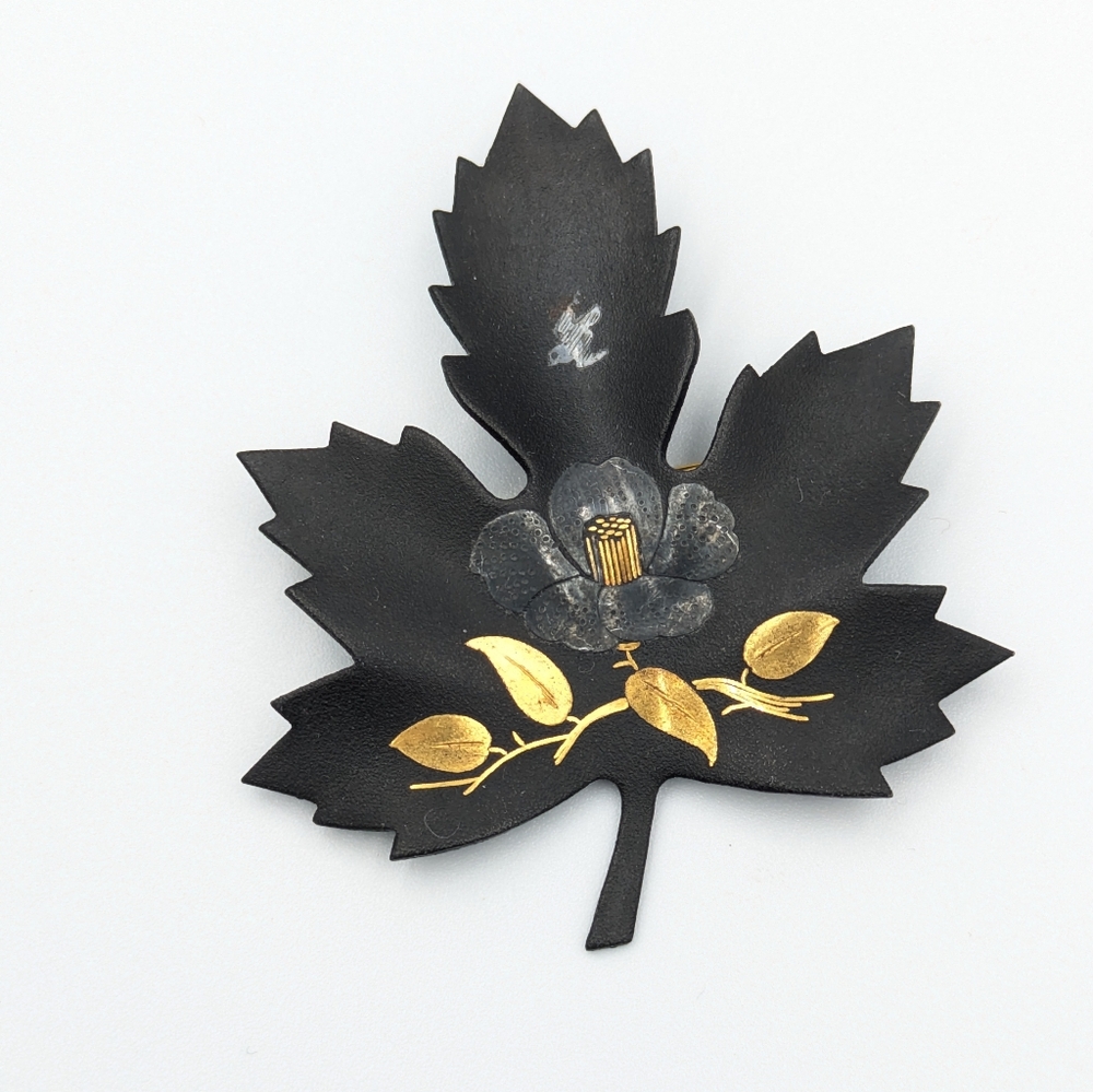 Vintage Amita Japanese Damascene Maple Leaf Brooch Pin Floral bird - Picture 7 of 8